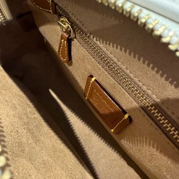 Camera Bag - Picture 7 of 7